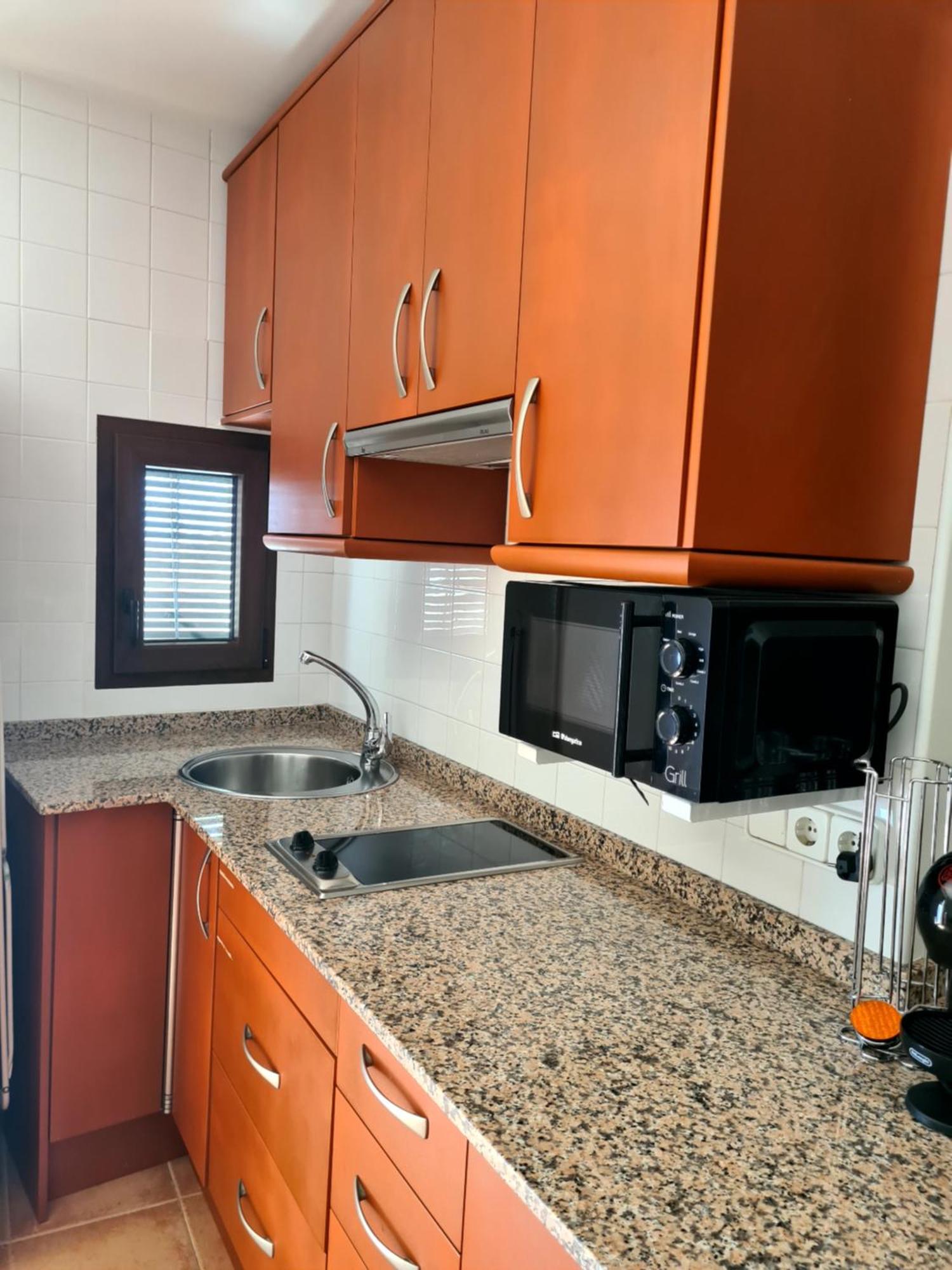 A Dos Minutos De La Playa. Casco Antiguo. Appartement *